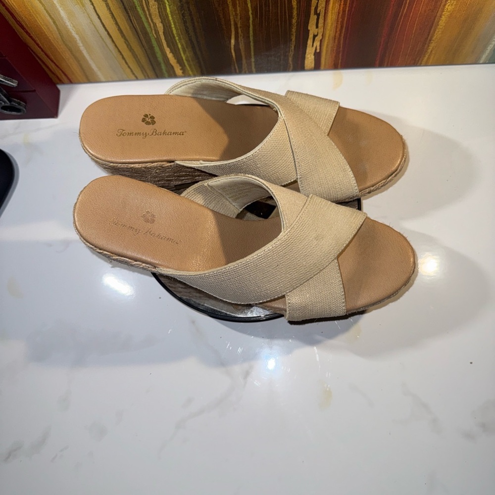 TOMMY BAHAMA Suzette Natural Espadrilles Crisscross Strap Wedge Sandals Sz 8.5M - Picture 2 of 9